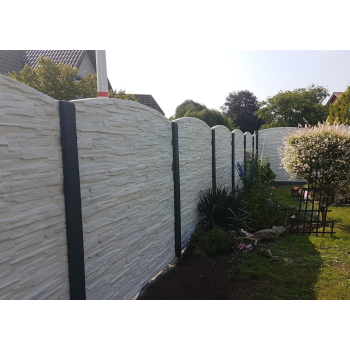 Betonzaun Modell 31, über 20 lfm, 2,1m hoch
